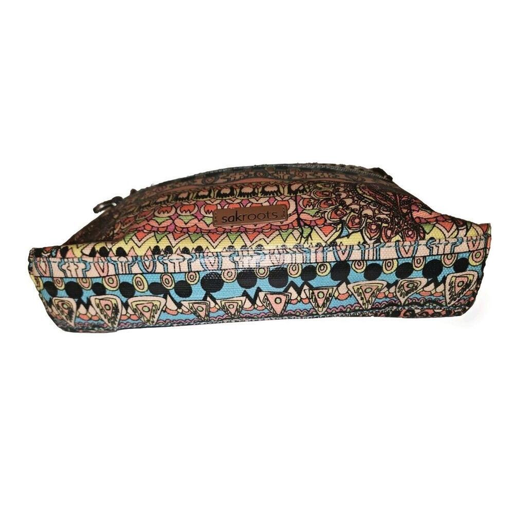 SAKROOTS Printed Triple Zip Crossbody Blue Multi 12x9.5x2 - Picture 6 of 10